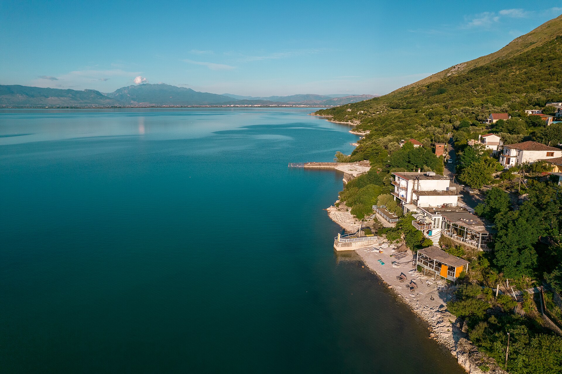 Laku i Veriut të Largët