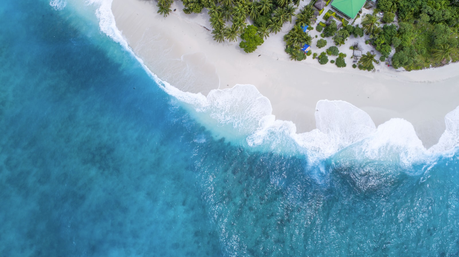 Itinerare kajaku dhe kitesurfi