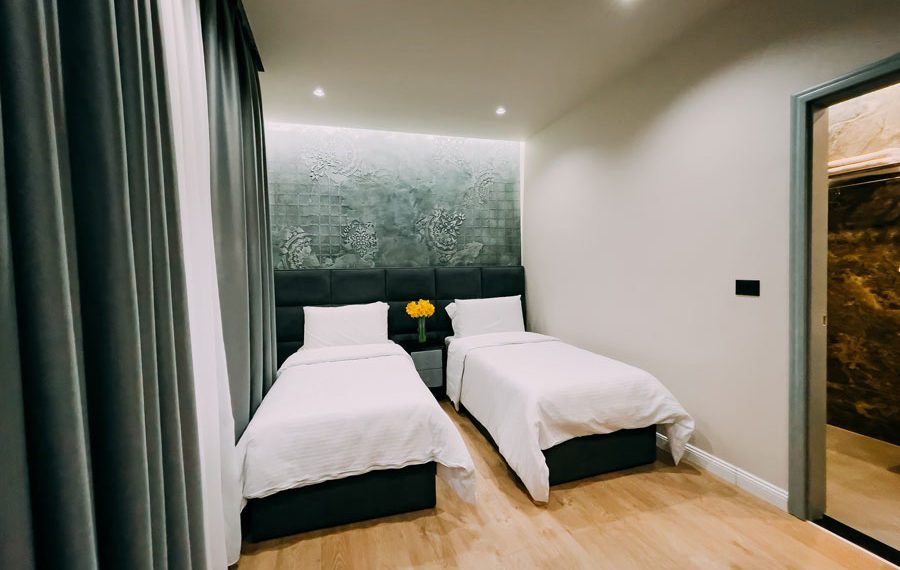 Imperator Hotel — Tirana