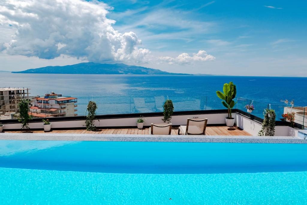 Jako Premium Hotel — Sarandë