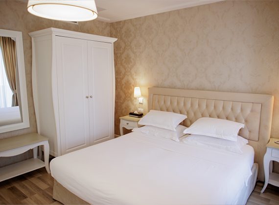 Palace Hotel & Spa — Durrës