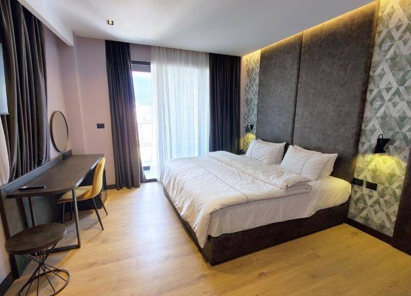 Starlight Hotel — Tirana