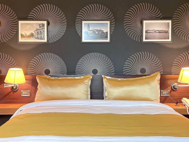 Tirana International Hotel — Tirana